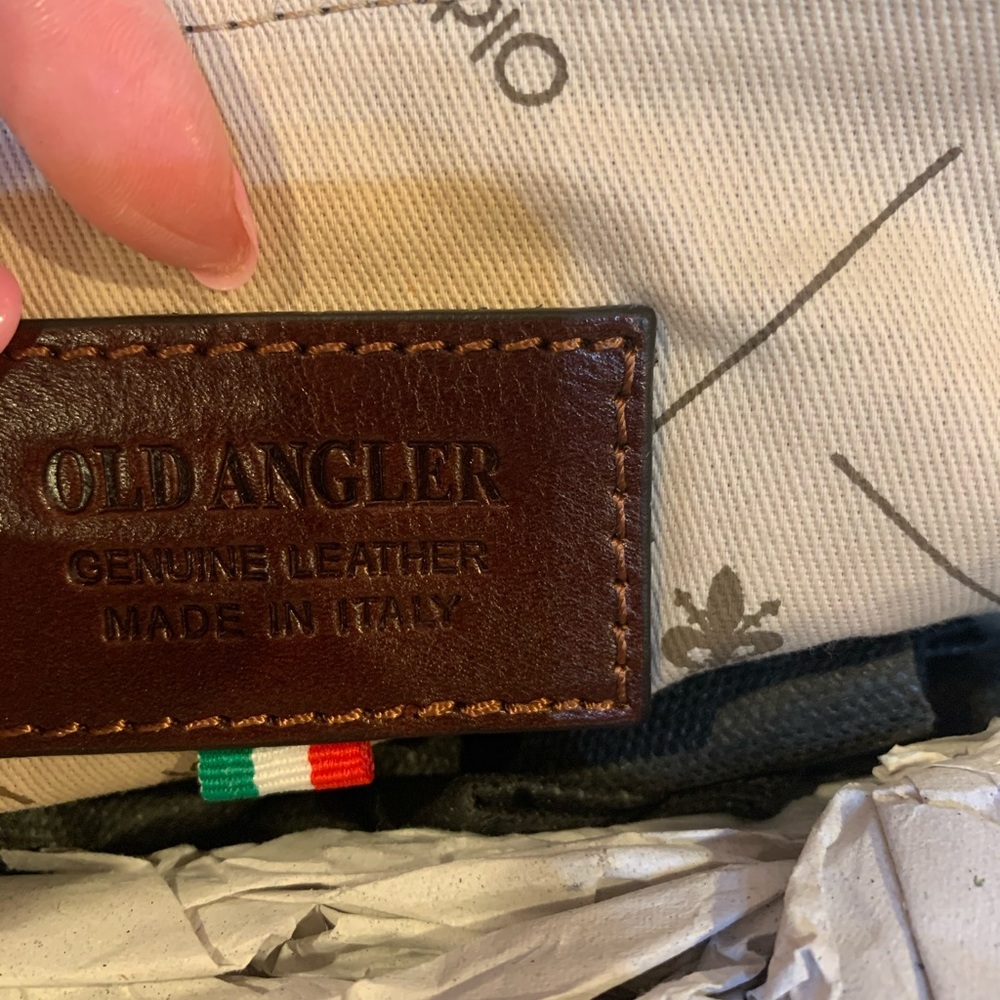 Leather unisex crossbody bag - Picture 5 of 9